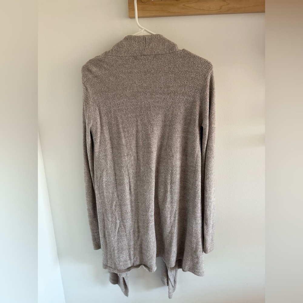 Barefoot Dreams CozyChic Lite® Island Wrap Taupe - Picture 8 of 8